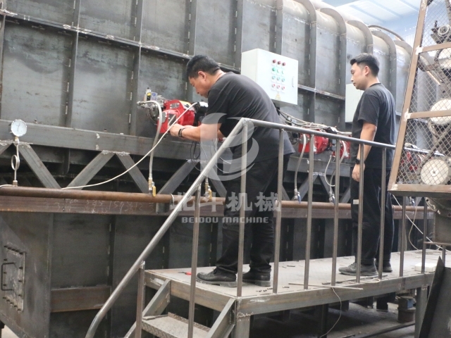 出货先试机！客户现场查验嘿嘿视频APP下载苹果机运行工况